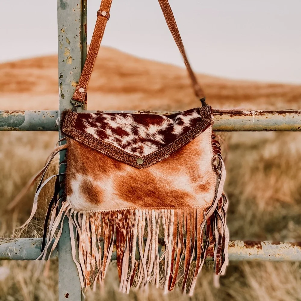 Genuine Cowhide Fringe Purse Western Fashion - Picture 2 of 2